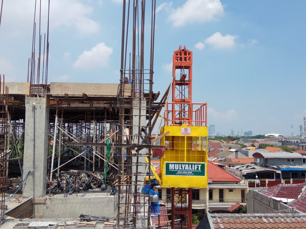 Lift Material Aceh Selatan